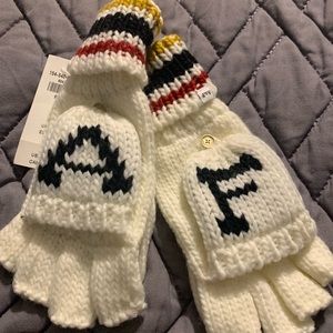 NWT fingerless gloves/mittens Abercrombie